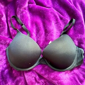 Victoria’s secret 34D push-up bra